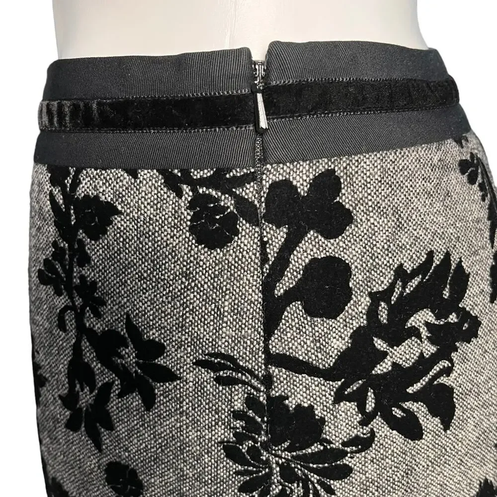 Ann Taylor wool blend grey black tweed floral A line lined skirt size 4